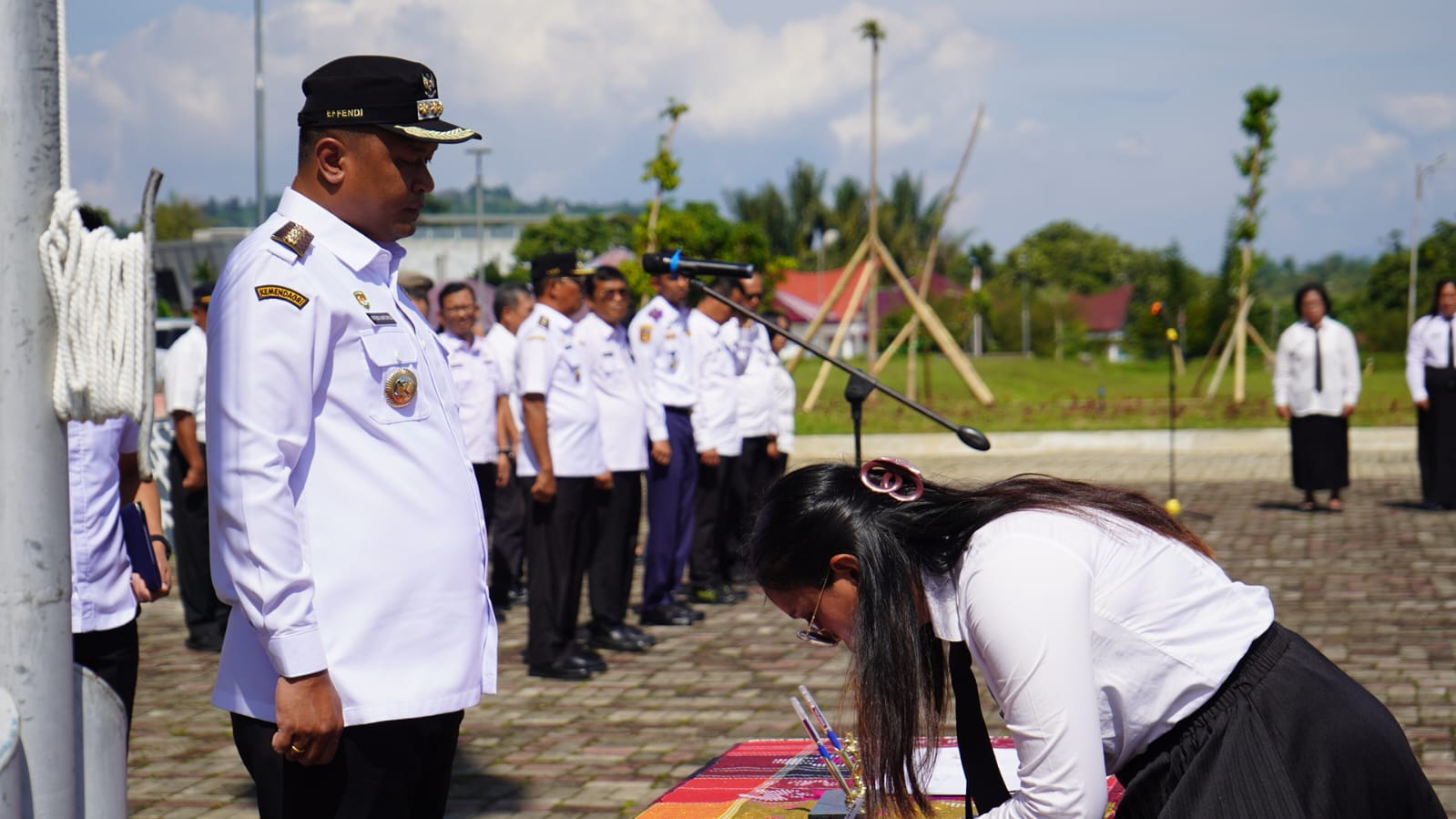 Kepada ASN P3K Paruh Waktu, Bupati Tegaskan Bahwa Kinerja Adalah Ukuran Utama Kepada ASN P3K Paruh Waktu, Bupati Tegaskan Bahwa Kinerja Adalah Ukuran Utama