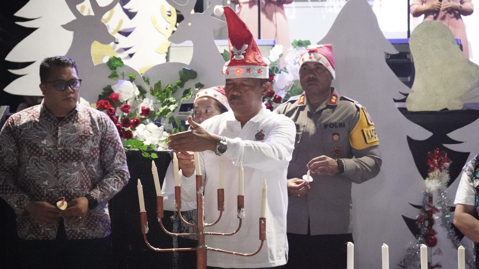 Pawai Obor dan Doa Lintas Agama Tutup Christmas Season 2025 Toba Pawai Obor dan Doa Lintas Agama Tutup Christmas Season 2025 Toba