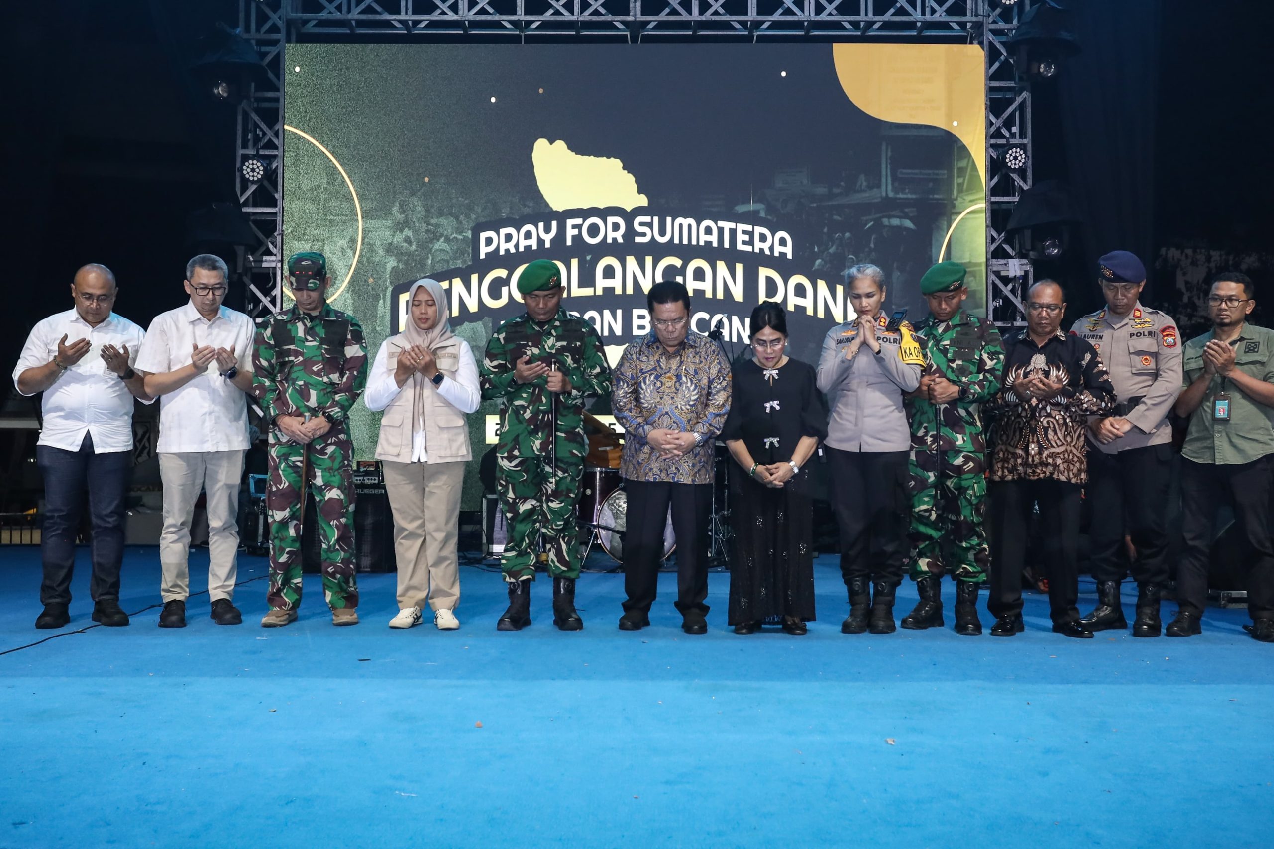 Wali Kota Pematangsiantar Hadiri Malam Pergantian Tahun Yang Diisi Dengan Kegiatan Bertajuk Pray for Sumatera, Penggalangan Dana Korban Bencana Wali Kota Pematangsiantar Hadiri Malam Pergantian Tahun Yang Diisi Dengan Kegiatan Bertajuk Pray for Sumatera, Penggalangan Dana Korban Bencana