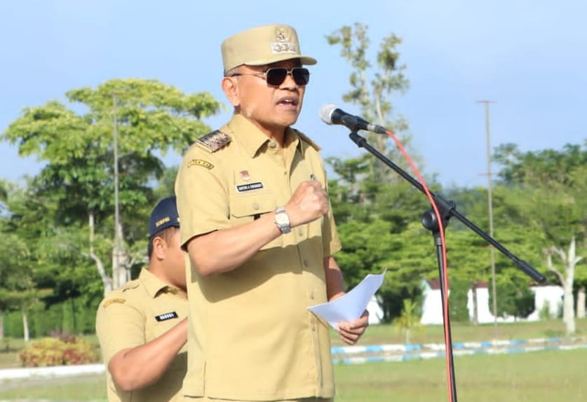 Pasca Libur Natal dan Tahun Baru 2025-2026, Bupati Simalungun Pimpin Apel Pagi: Disiplin ASN Faktor Penting Meningkatkan Kinerja Pasca Libur Natal dan Tahun Baru 2025-2026, Bupati Simalungun Pimpin Apel Pagi: Disiplin ASN Faktor Penting Meningkatkan Kinerja