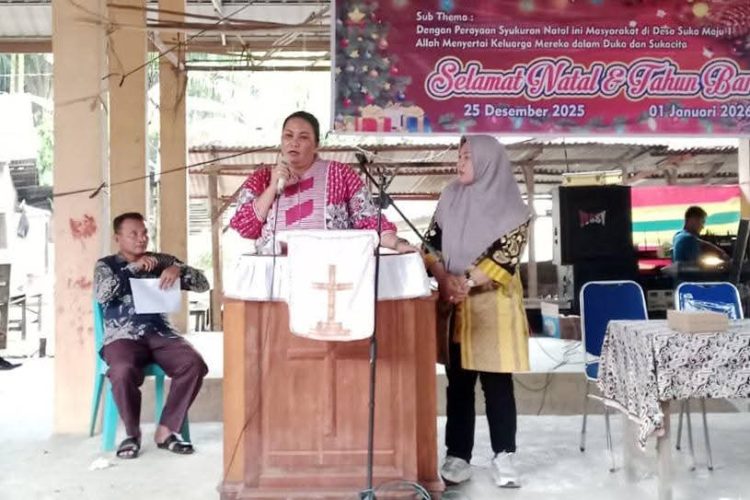 Ketua TP PKK Tapteng Ikuti Ibadah Syukuran Tahun Baru 2026 Di Pasaribu Tobing