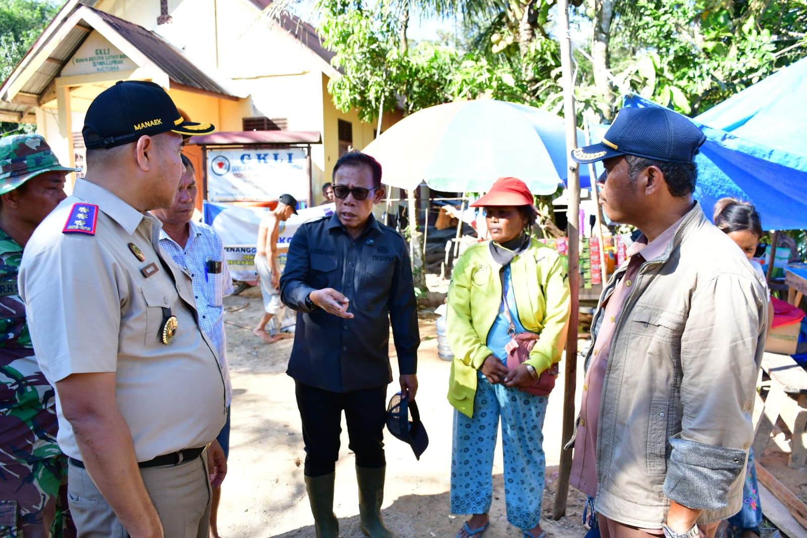 Bupati Tapteng Turun Langsung Meninjau Normalisasi Sungai dan Sawah Pascabanjir Bandang