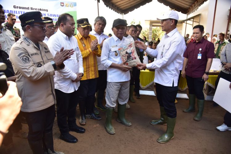 Pemulihan Sektor Pertanian Untuk Provinsi Aceh, Sumut dan Sumbar, Kementerian Pertanian Gelontorkan Dana Hampir Rp60 M Pemulihan Sektor Pertanian Untuk Provinsi Aceh, Sumut dan Sumbar, Kementerian Pertanian Gelontorkan Dana Hampir Rp60 M