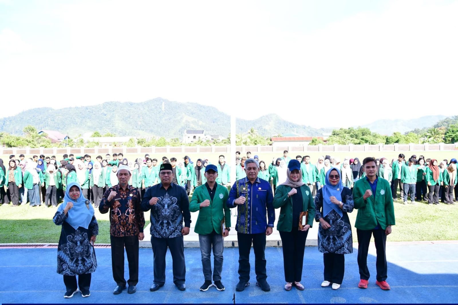 Sekdakab Tapteng Dorong Mahasiswa KKN IBT Al Washliyah Sibolga Tapteng Bantu Percepatan Pemulihan Daerah Terdampak Bencana