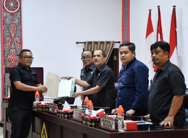 Pemkab Samosir Bersama DPRD Tetapkan Propemperda Tahun 2026 Pemkab Samosir Bersama DPRD Tetapkan Propemperda Tahun 2026