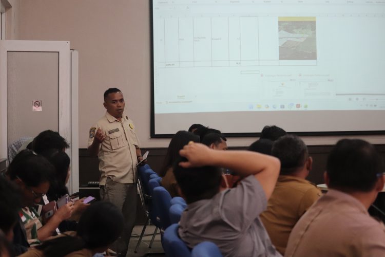 Pemkab Pakpak Bharat Menggelar Rapat Laporan Perkembangan Pendataan Perluasan Areal Gambir