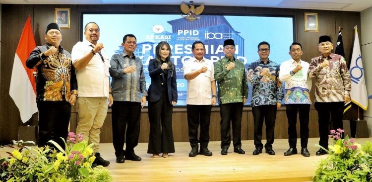 Bupati Simalungun Ikuti Penutupan Rakernas XVII APKASI Tahun 2026 Bupati Simalungun Ikuti Penutupan Rakernas XVII APKASI Tahun 2026