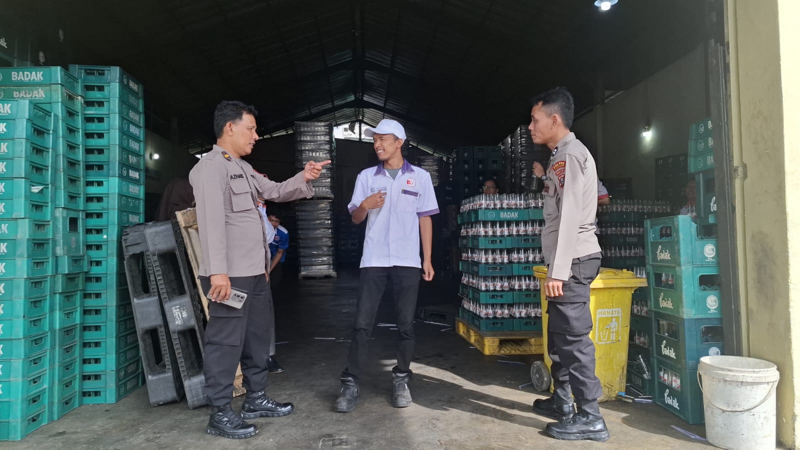 Sat Binmas Polres Pematangsiantar Sambang Kamtibmas kepada Karyawan Perusahaan Sat Binmas Polres Pematangsiantar Sambang Kamtibmas kepada Karyawan Perusahaan