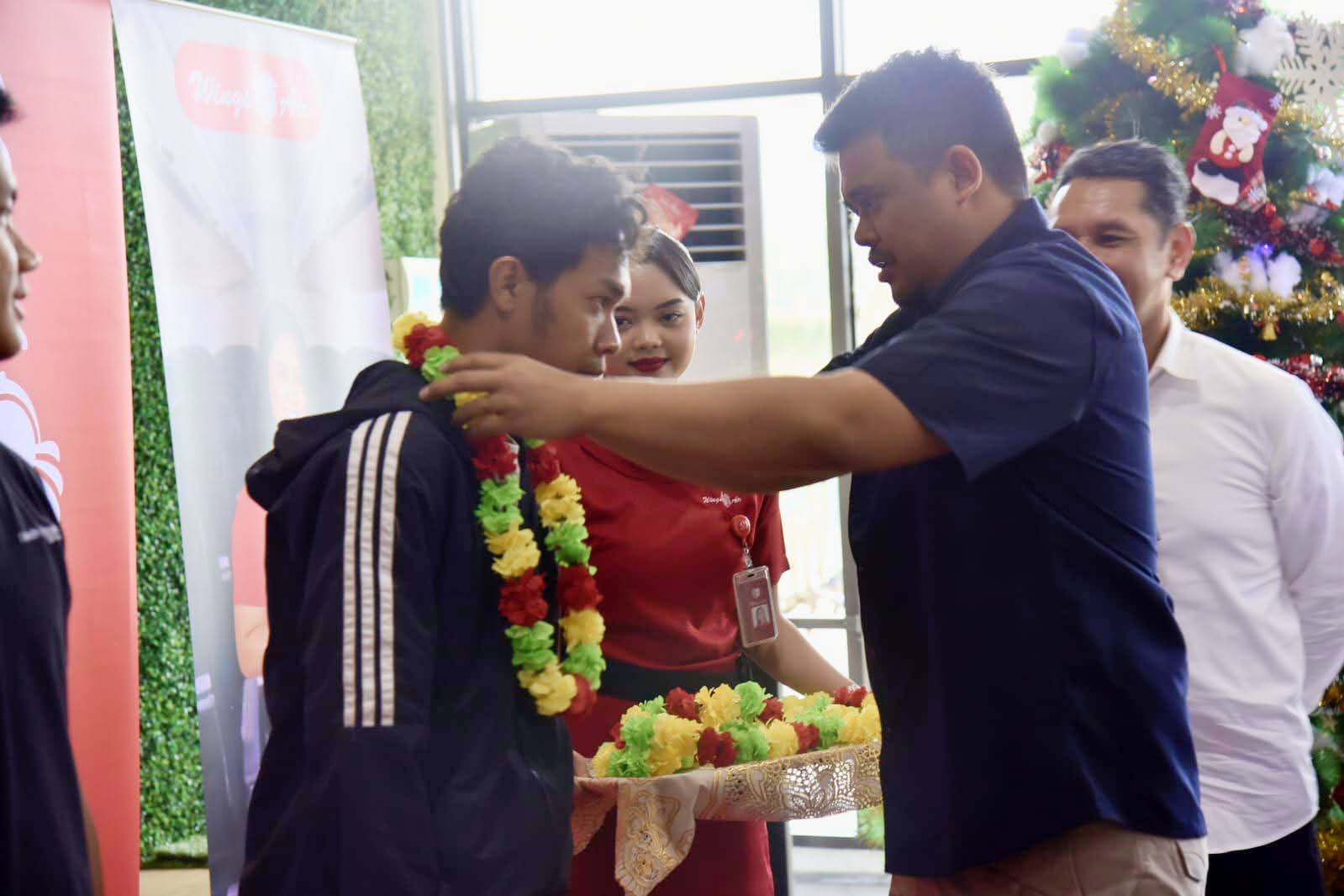 Gubsu, Wabup Tapteng Hadiri Inaugurasi Wings Air Rute Pinangsori - Pekanbaru Gubsu, Wabup Tapteng Hadiri Inaugurasi Wings Air Rute Pinangsori - Pekanbaru