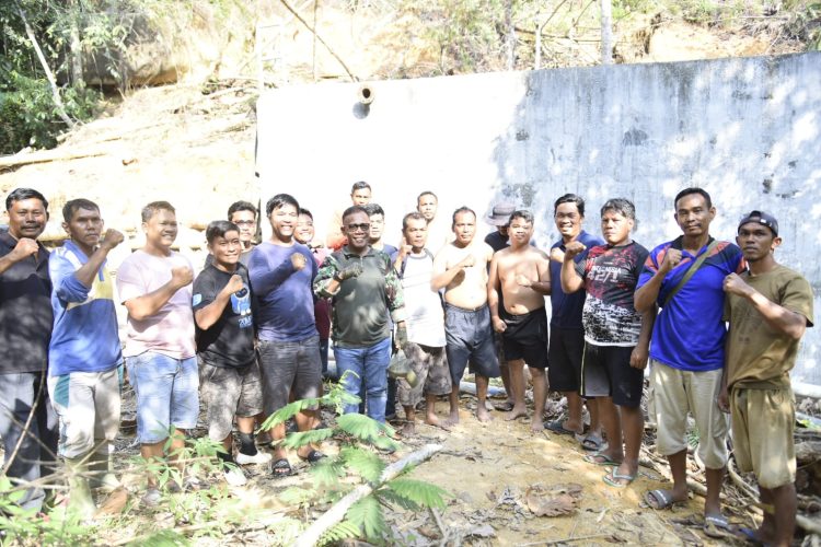 Percepat Pemenuhan Air Bersih, Bupati Tapteng Tinjau Sumber Air Sipan Percepat Pemenuhan Air Bersih, Bupati Tapteng Tinjau Sumber Air Sipan