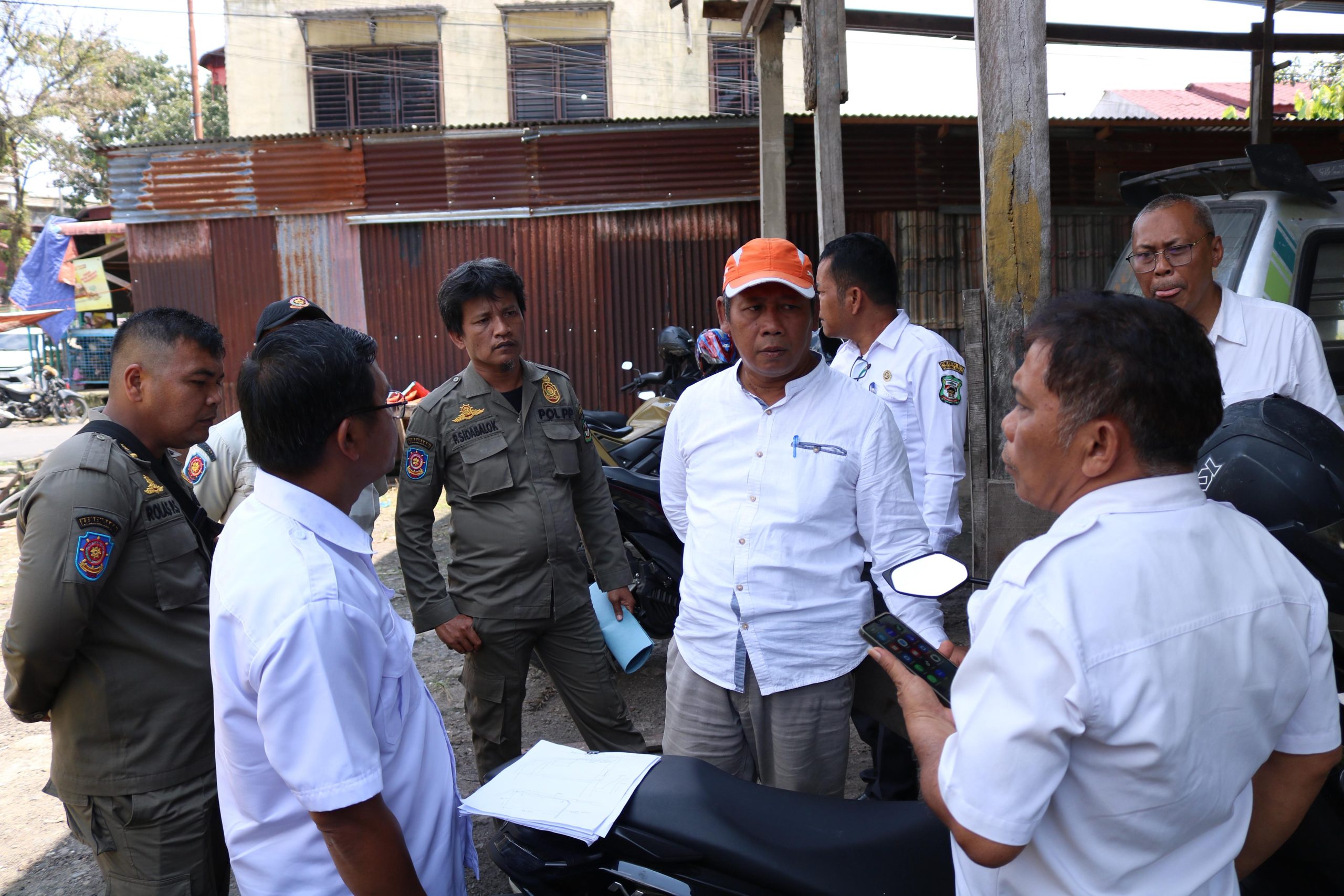 Pemko Pematangsiantar Meninjau Dan Mengidentifikasi Sejumlah bangunan Yang Diduga Melanggar Perda dan Perkada Pemko Pematangsiantar Meninjau Dan Mengidentifikasi Sejumlah bangunan Yang Diduga Melanggar Perda dan Perkada