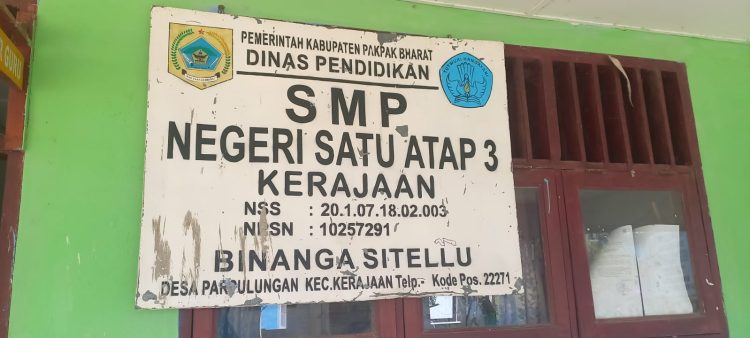 Kajari Dairi - Pakpak Bharat Diminta Usut Kasus Dana Sertifikasi Guru SMP Satu Atap 3 Binanga Sitellu Kecamatan Kerajaan Kajari Dairi - Pakpak Bharat Diminta Usut Kasus Dana Sertifikasi Guru SMP Satu Atap 3 Binanga Sitellu Kecamatan Kerajaan