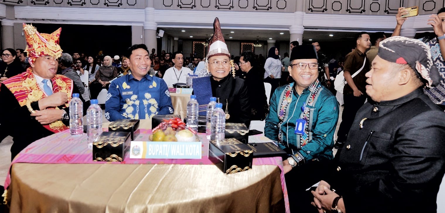 Bupati Simalungun Anton Achmad Saragih Hadiri Forum Konsultasi Publik RKPD Provsu, Peluang Daerah Mendapatkan Ruang Dalam Pembiayaan Pembangunan Bupati Simalungun Anton Achmad Saragih Hadiri Forum Konsultasi Publik RKPD Provsu, Peluang Daerah Mendapatkan Ruang Dalam Pembiayaan Pembangunan