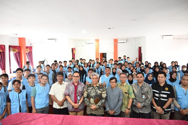 Sekdakab Tapteng : 100 Orang Mahasiswa STAN Membantu Pemulihan Pascabencana Tapteng Sekdakab Tapteng : 100 Orang Mahasiswa STAN Membantu Pemulihan Pascabencana Tapteng