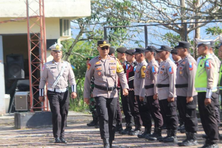 Sekda Jalan Berutu Menghadiri Apel Gelar Pasukan Operasi Keselamatan Tahun 2026 yang Digelar Polres Pakpak Bharat Sekda Jalan Berutu Menghadiri Apel Gelar Pasukan Operasi Keselamatan Tahun 2026 yang Digelar Polres Pakpak Bharat