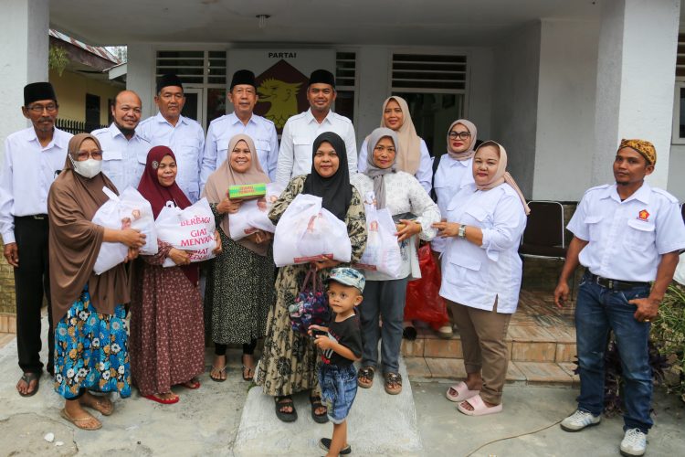 Wali Kota Diwakili Wakil Herlina Menghadiri Peringatan HUT ke-18 Partai Gerindra di Kantor DPC Partai Gerindra Kota Pematangsiantar Wali Kota Diwakili Wakil Herlina Menghadiri Peringatan HUT ke-18 Partai Gerindra di Kantor DPC Partai Gerindra Kota Pematangsiantar