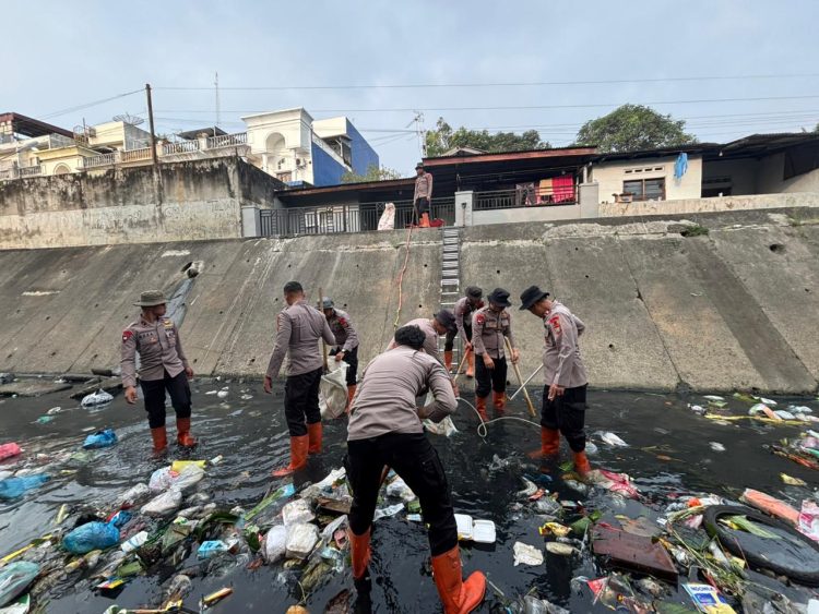 Berjalan Berkelanjutan Atas Arahan Presiden RI, Brimob Polda Sumut Konsisten Jaga Kebersihan dan Kesehatan Lingkungan Berjalan Berkelanjutan Atas Arahan Presiden RI, Brimob Polda Sumut Konsisten Jaga Kebersihan dan Kesehatan Lingkungan