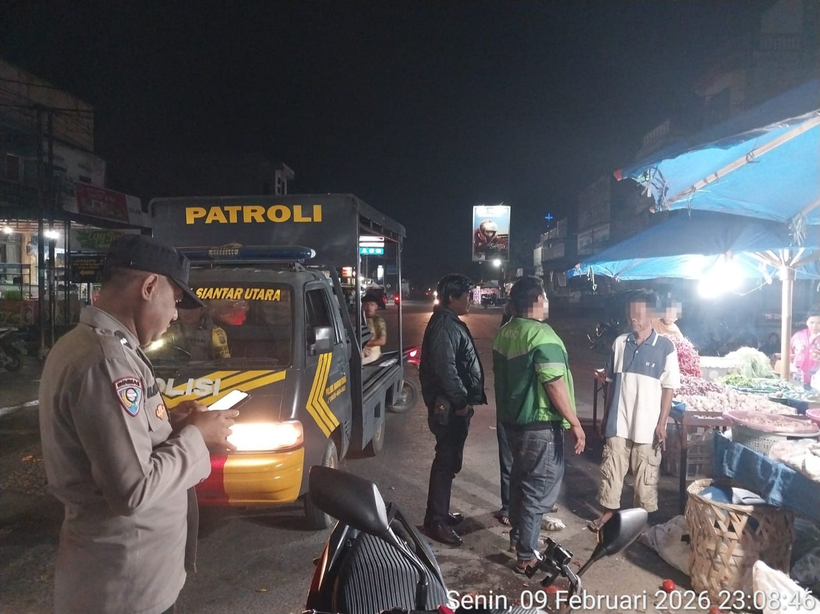 Polsek Siantar Utara Respon Cepat Cek Keributan di Jalan Patuan Nagari Polsek Siantar Utara Respon Cepat Cek Keributan di Jalan Patuan Nagari