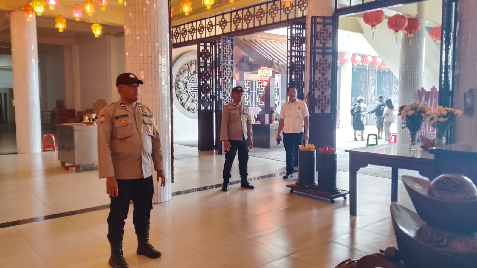 Polres Pematangsiantar Lakukan Pengamanan Di Vihara, Pastikan Perayaan Tahun Baru Imlek 2577 Berlangsung Aman