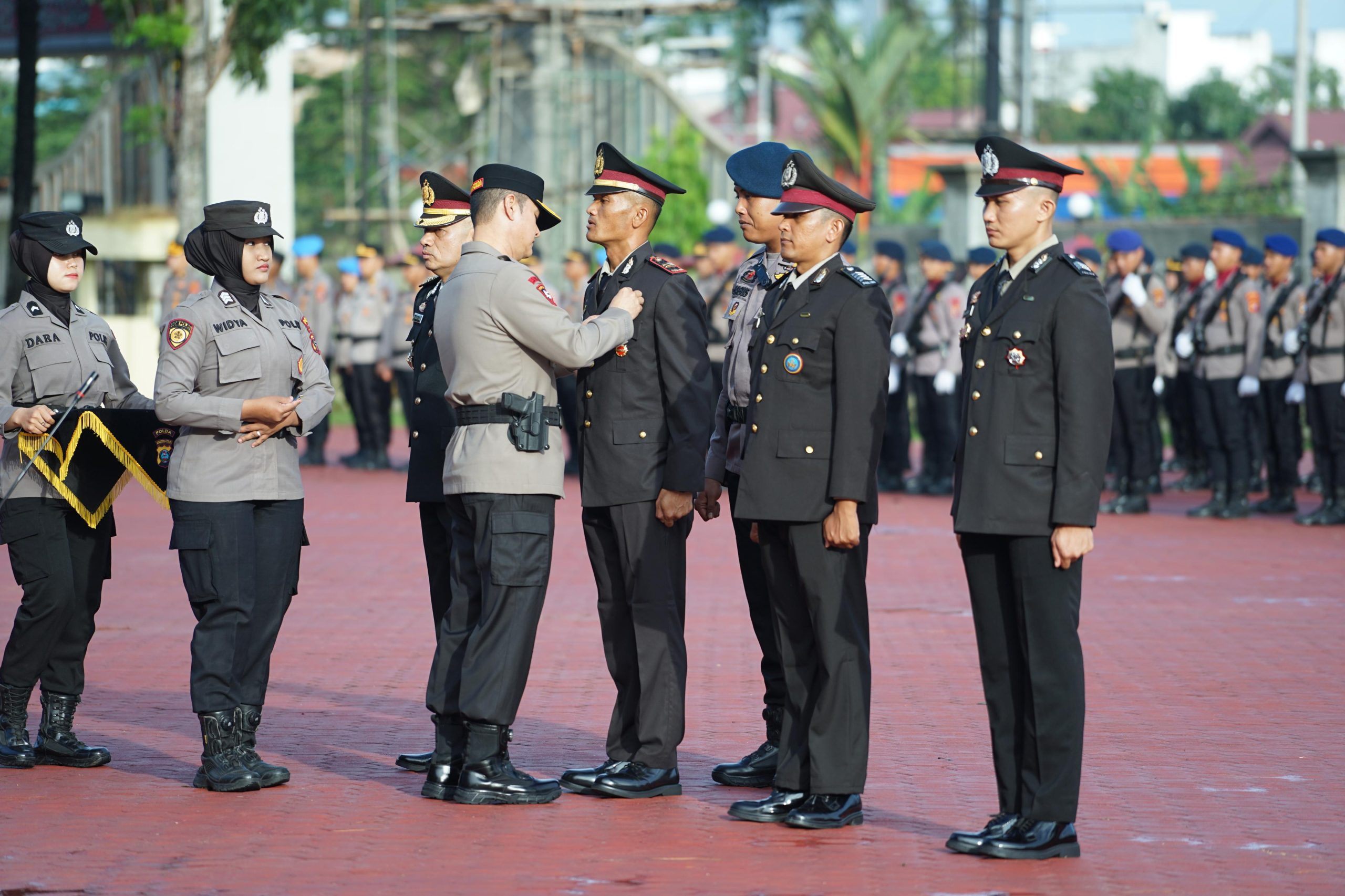 Hari Kesadaran Nasional, 19 Personel Satuan Brimob Polda Sumut Raih Tanda Kehormatan