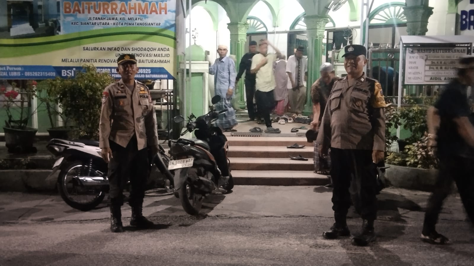 Pastikan Sholat Teraweh Aman, Polsek Siantar Utara Laksanakan Patroli di Masjid