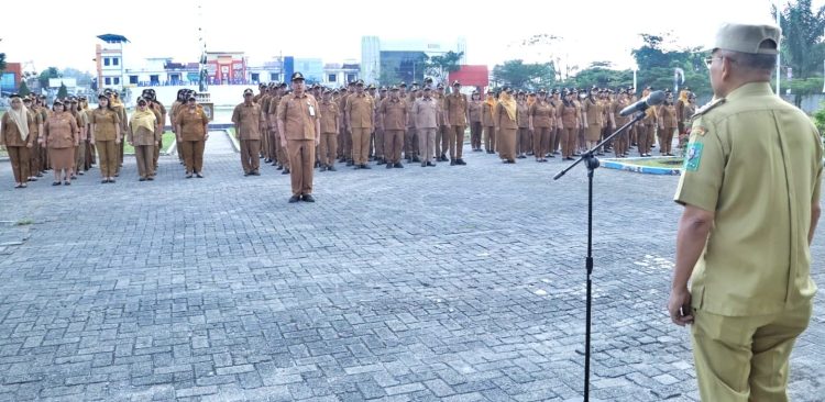 Pimpin Apel Gabungan, Bupati Simalungun Anton Achmad Saragih: Tingkatkan Kerjasama dalam Melaksanakan Tugas Pimpin Apel Gabungan, Bupati Simalungun Anton Achmad Saragih: Tingkatkan Kerjasama dalam Melaksanakan Tugas
