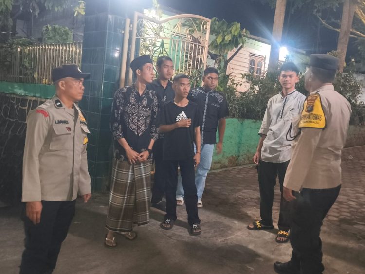 Polsek Siantar Marihat Patroli Asmara Subuh, Situasi Aman dan Kondusif Polsek Siantar Marihat Patroli Asmara Subuh, Situasi Aman dan Kondusif
