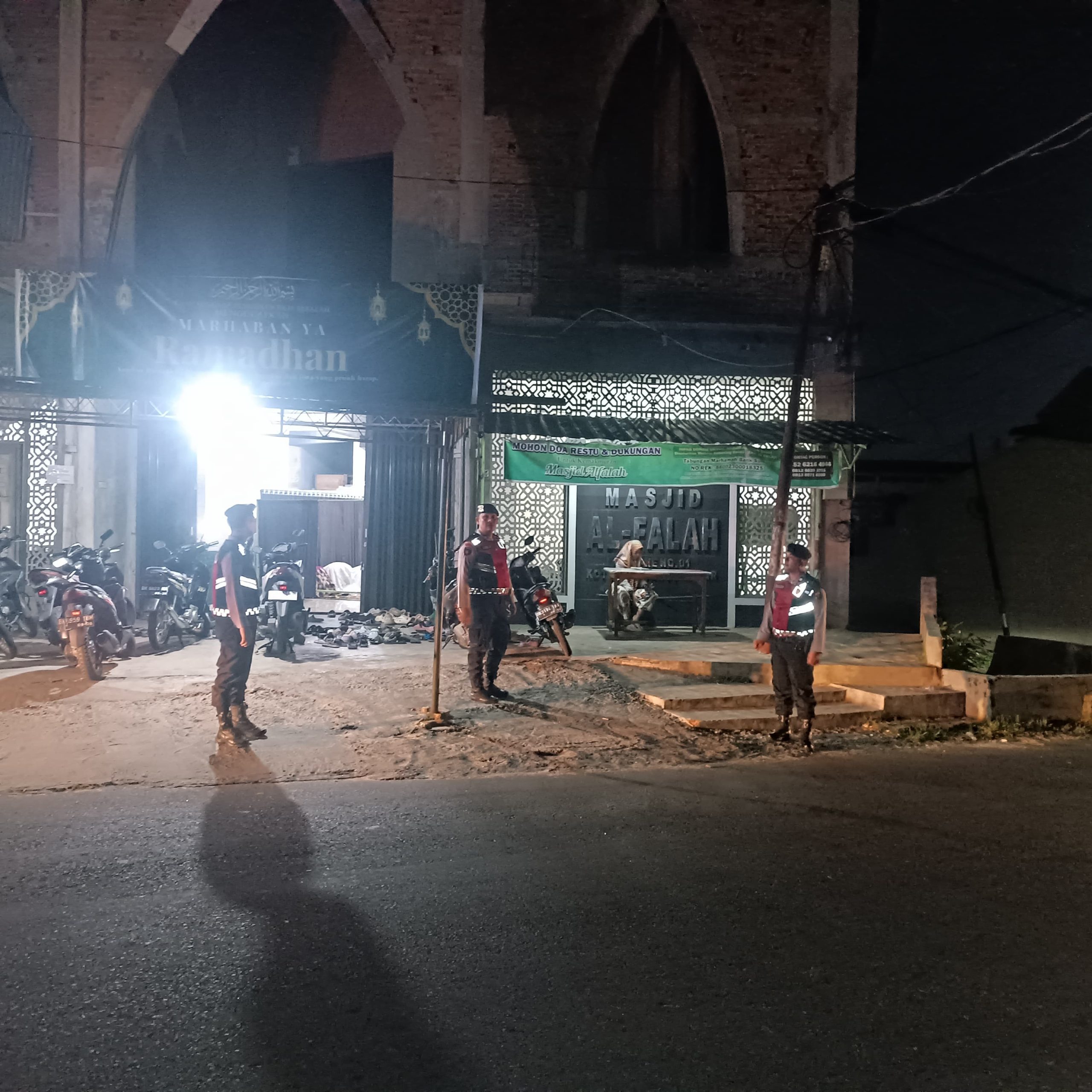 Sat Samapta Polres Pematangsiantar Tingkatkan Patroli Sholat Taraweh di Mesjid Selama Ramadhan 1447 H
