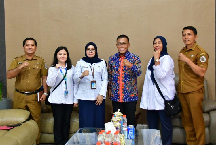 Bupati Tapanuli Tengah Ajak RRI Sibolga Kolaborasi Penguatan Informasi dan Berantas Hoax Bupati Tapanuli Tengah Ajak RRI Sibolga Kolaborasi Penguatan Informasi dan Berantas Hoax