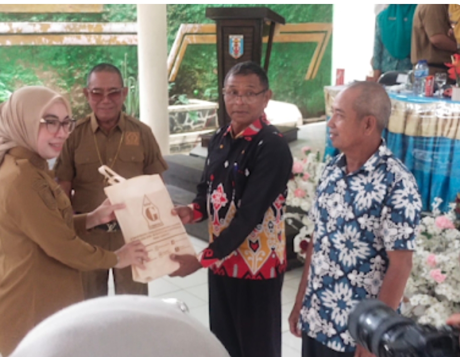 Bupati Way Kanan Ayu Asalasiyah Pastikan Pembangunan Jalan Simpang Neki–Banjit Direalisasikan