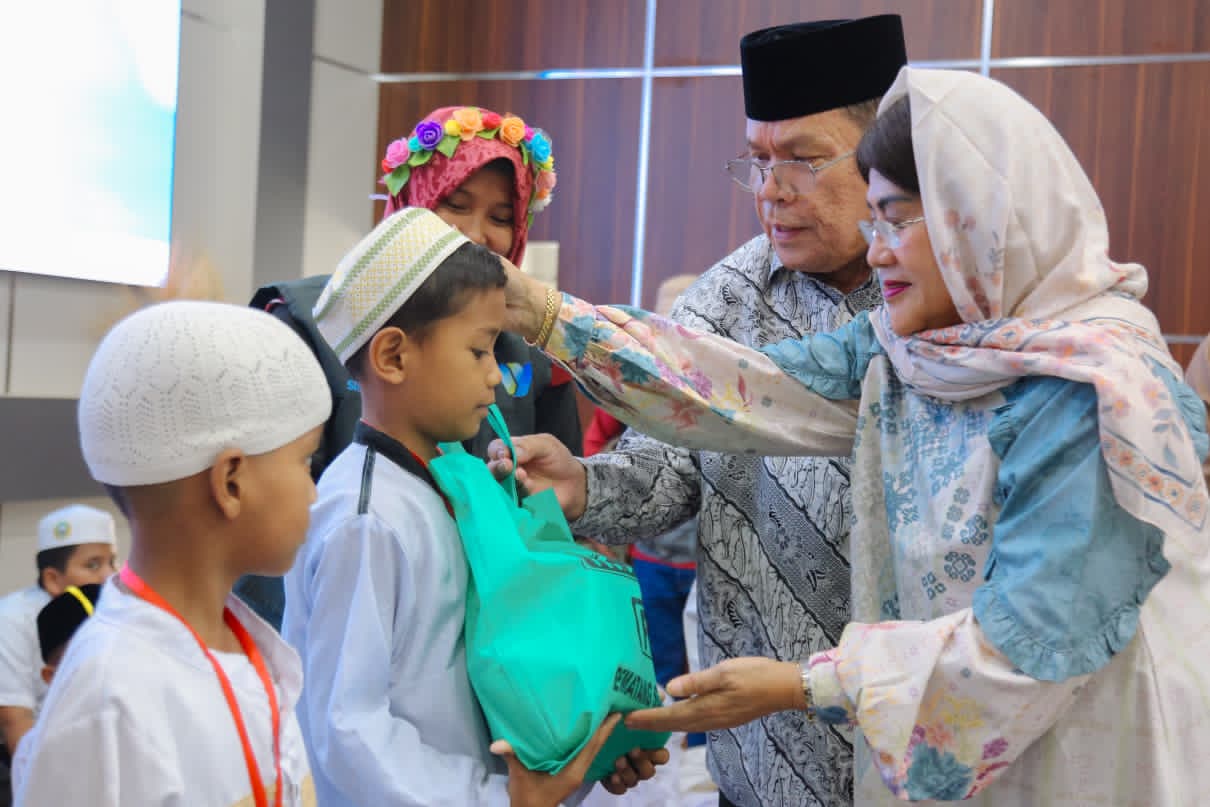 Pemko Pematangsiantar Hadiri Yatim Fest Ramadhan Wali Kota Tegaskan Komitmen Kepedulian, Pendidikan, dan Toleransi yang Terjaga Pemko Pematangsiantar Hadiri Yatim Fest Ramadhan Wali Kota Tegaskan Komitmen Kepedulian, Pendidikan, dan Toleransi yang Terjaga