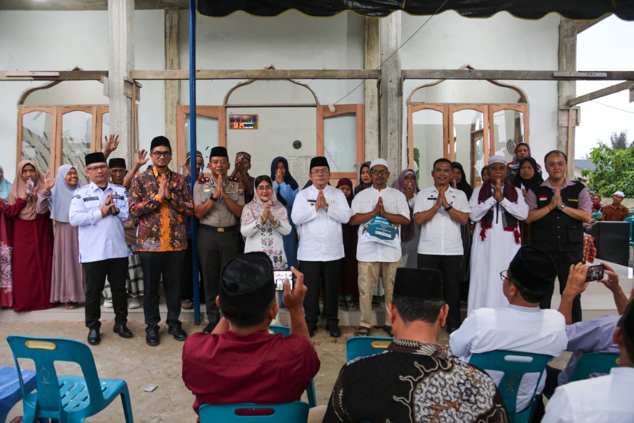 Wesly Silalahi Gelar Safari Ramadhan di Bulan Penuh Berkah; Dari Masjid Al Ikhlas Jalan AMPI, Masjid Taqwa Muhammadiyah, Hingga Masjid Amaliyah Gurilla Wesly Silalahi Gelar Safari Ramadhan di Bulan Penuh Berkah; Dari Masjid Al Ikhlas Jalan AMPI, Masjid Taqwa Muhammadiyah, Hingga Masjid Amaliyah Gurilla