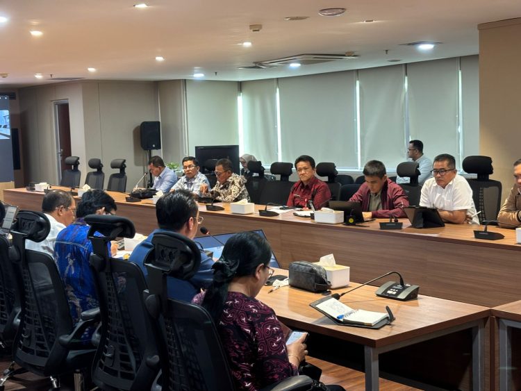 Hadiri Rapat Pengembangan Pertanian Berbasis AI, Bupati Tapanuli Tengah Harapkan Dukungan Pemerintah Pusat di Sektor Pertanian Pascabencana Alam Hadiri Rapat Pengembangan Pertanian Berbasis AI, Bupati Tapanuli Tengah Harapkan Dukungan Pemerintah Pusat di Sektor Pertanian Pascabencana Alam