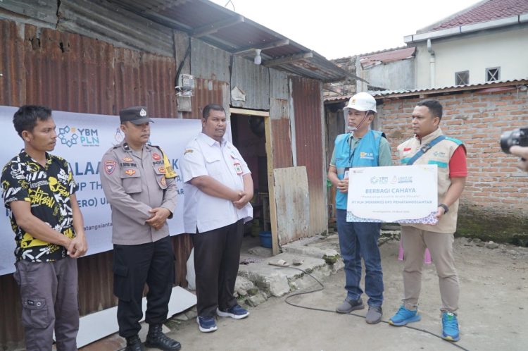 PLN UP3 Pematangsiantar Hadirkan Terang Ramadhan Melalui Program Light Up The Dream 1447 H PLN UP3 Pematangsiantar Hadirkan Terang Ramadhan Melalui Program Light Up The Dream 1447 H