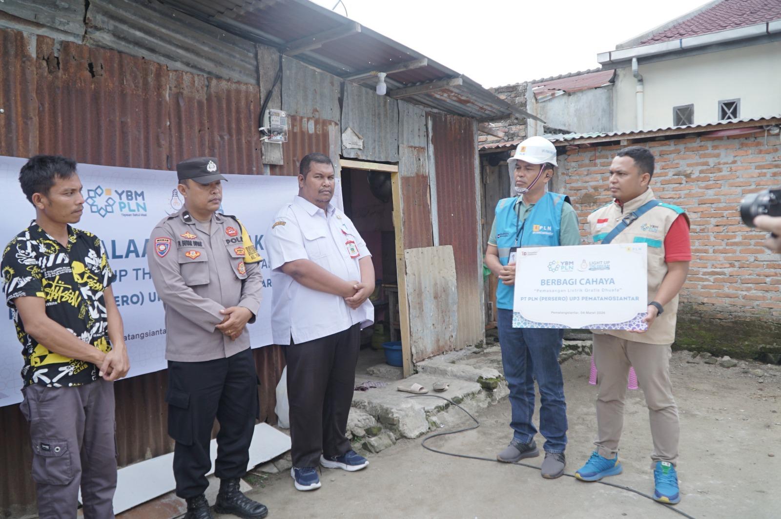 PLN UP3 Pematangsiantar Hadirkan Terang Ramadhan Melalui Program Light Up The Dream 1447 H PLN UP3 Pematangsiantar Hadirkan Terang Ramadhan Melalui Program Light Up The Dream 1447 H