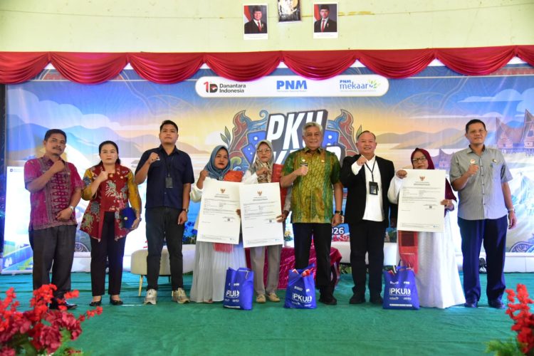 Dihadiri 250 UMKM, Sekdakab Tapteng Buka Kegiatan PKU PNM Dorong Pemulihan Ekonomi Dihadiri 250 UMKM, Sekdakab Tapteng Buka Kegiatan PKU PNM Dorong Pemulihan Ekonomi