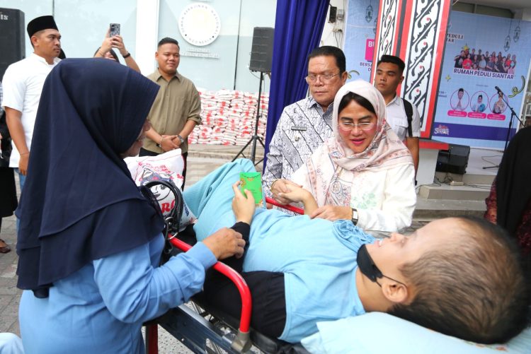 Wali Kota Pematangsiantar Menghadiri Buka Puasa Bersama Rumah Peduli Siantar Wali Kota Pematangsiantar Menghadiri Buka Puasa Bersama Rumah Peduli Siantar