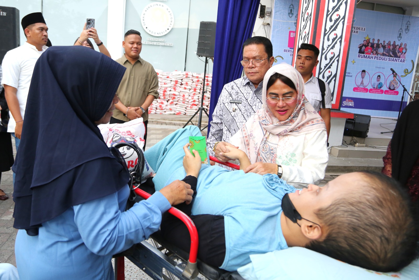Wali Kota Pematangsiantar Menghadiri Buka Puasa Bersama Rumah Peduli Siantar Wali Kota Pematangsiantar Menghadiri Buka Puasa Bersama Rumah Peduli Siantar