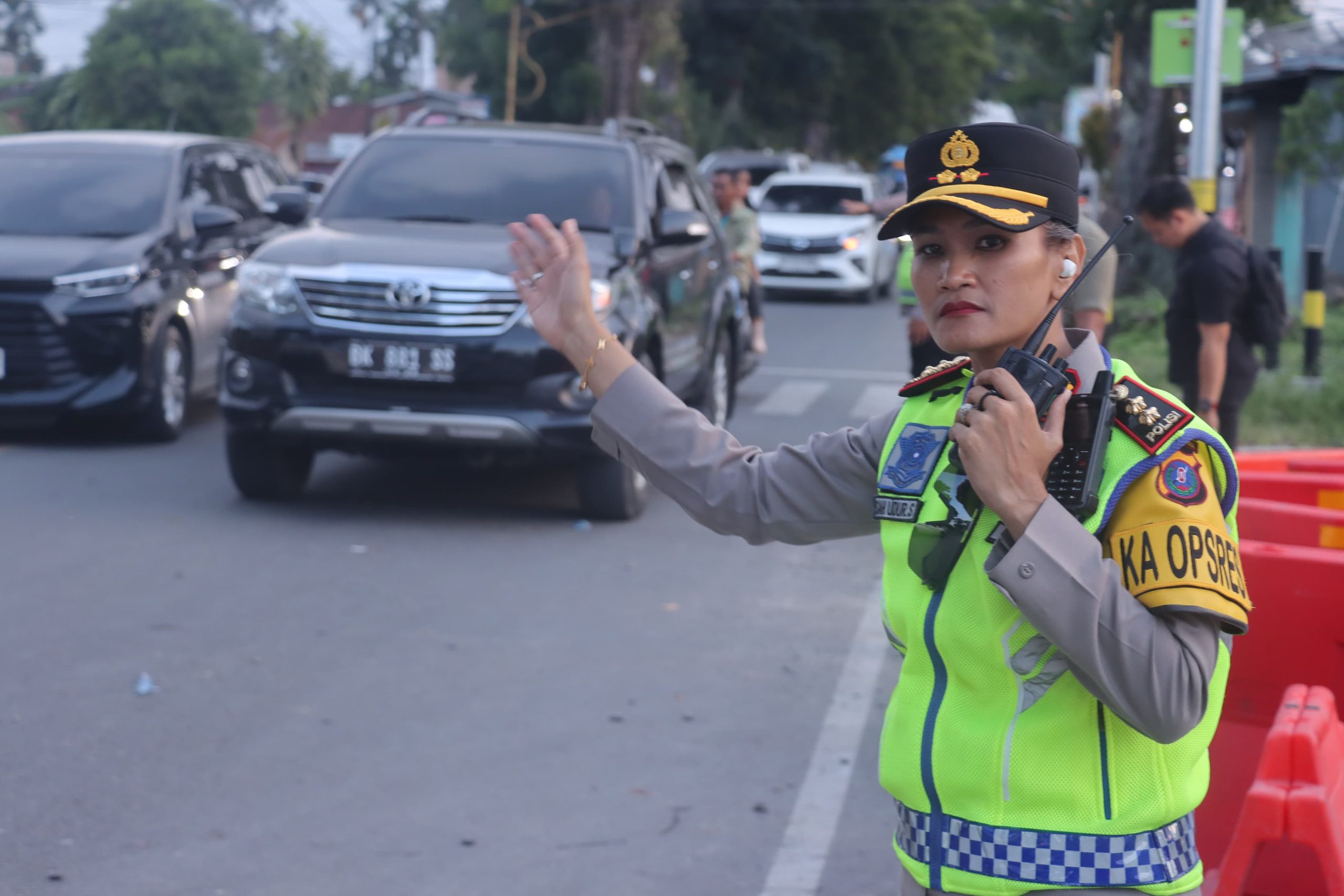 Volume Kendaraan Meningkat,Kapolres Pematangsiantar Turun Kejalan Pengaturan Lalulintas
