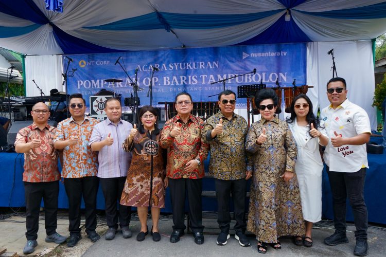 Wali Kota Pematangsiantar Menghadiri Acara Partangiangan Syukuran Bona Taon Keluarga Besar Pomparan Op Baris Tampubolon