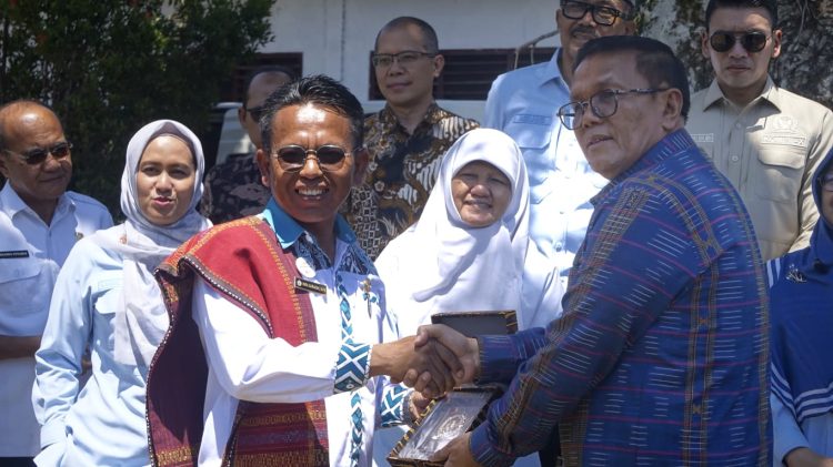 Kunjungan kerja di Toba, Sabam Sinaga Harapkan Aspirasi Yang Disampaikan Dapat Diakomodir Pemerintah