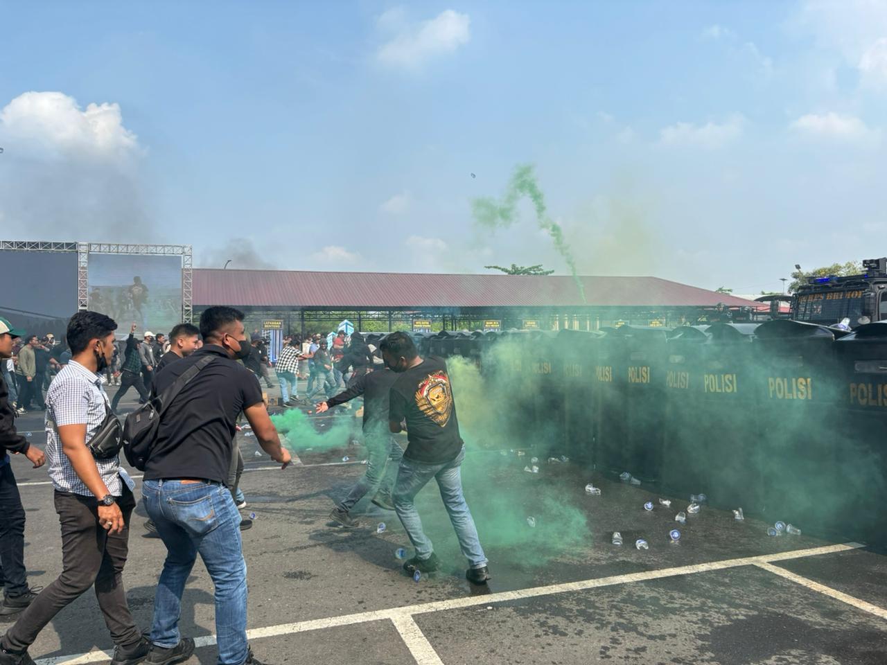 Simulasi Sispamkota Digelar di Mapolda Sumut, Wujud Sinergi Total Pengamanan Kamsel Tibcarlantas Kota Medan Simulasi Sispamkota Digelar di Mapolda Sumut, Wujud Sinergi Total Pengamanan Kamsel Tibcarlantas Kota Medan