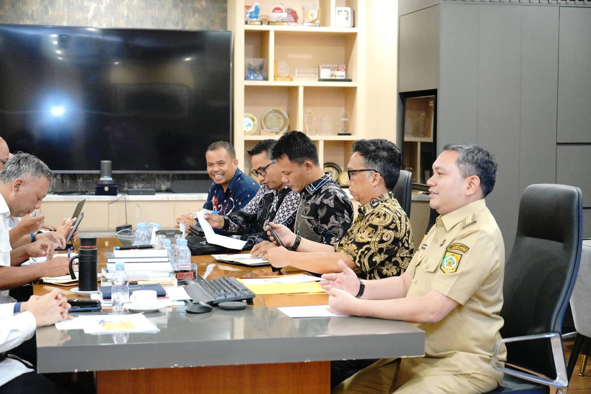 Bupati Pakpak Bharat Dirjen Bina Marga Kementerian PUPR RI, Usulkan Perbaikan Dan Peningkatan Mutu Dan Kualitas Jalan Nasional Bupati Pakpak Bharat Dirjen Bina Marga Kementerian PUPR RI, Usulkan Perbaikan Dan Peningkatan Mutu Dan Kualitas Jalan Nasional
