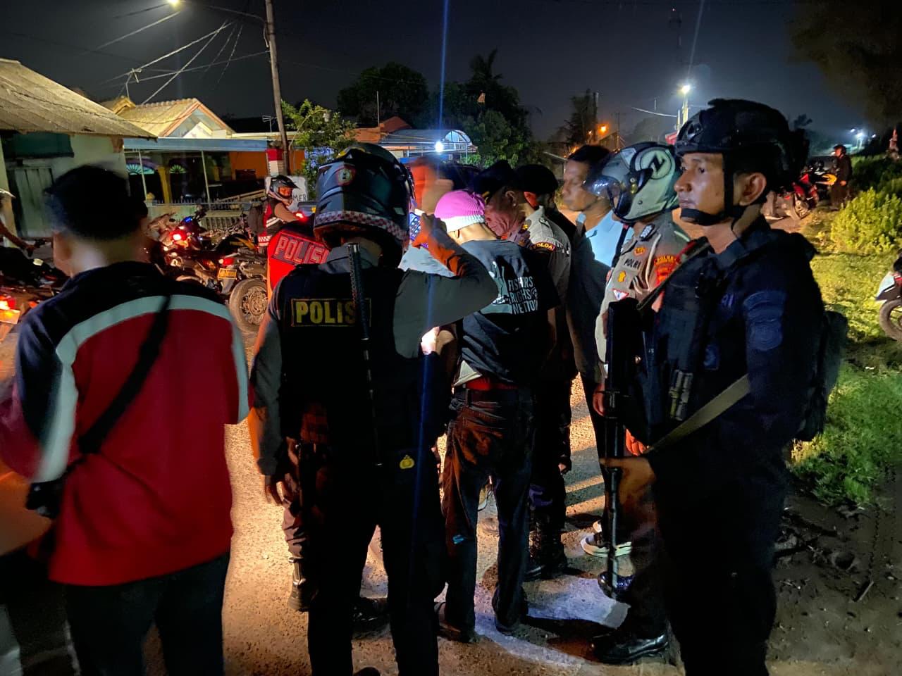 Patroli Skala Besar di Belawan, Aparat Gabungan Amankan Terduga Pelaku Pungli Patroli Skala Besar di Belawan, Aparat Gabungan Amankan Terduga Pelaku Pungli