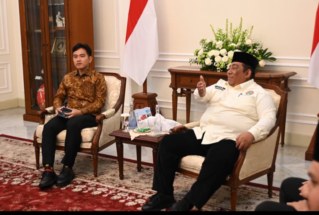 Pemuda Masjid Dunia Diminta Jadi Perekat Generasi Muda, Gibran Dukung MTQ Internasional Pemuda Masjid Dunia Diminta Jadi Perekat Generasi Muda, Gibran Dukung MTQ Internasional