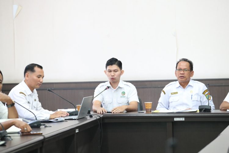 Pemkab Pakpak Bharat Bersama Kementerian Lingkungan Hidup dan Kehutanan Gelar Rakor Penetapan Tapal Batas Wilayah Pemkab Pakpak Bharat Bersama Kementerian Lingkungan Hidup dan Kehutanan Gelar Rakor Penetapan Tapal Batas Wilayah