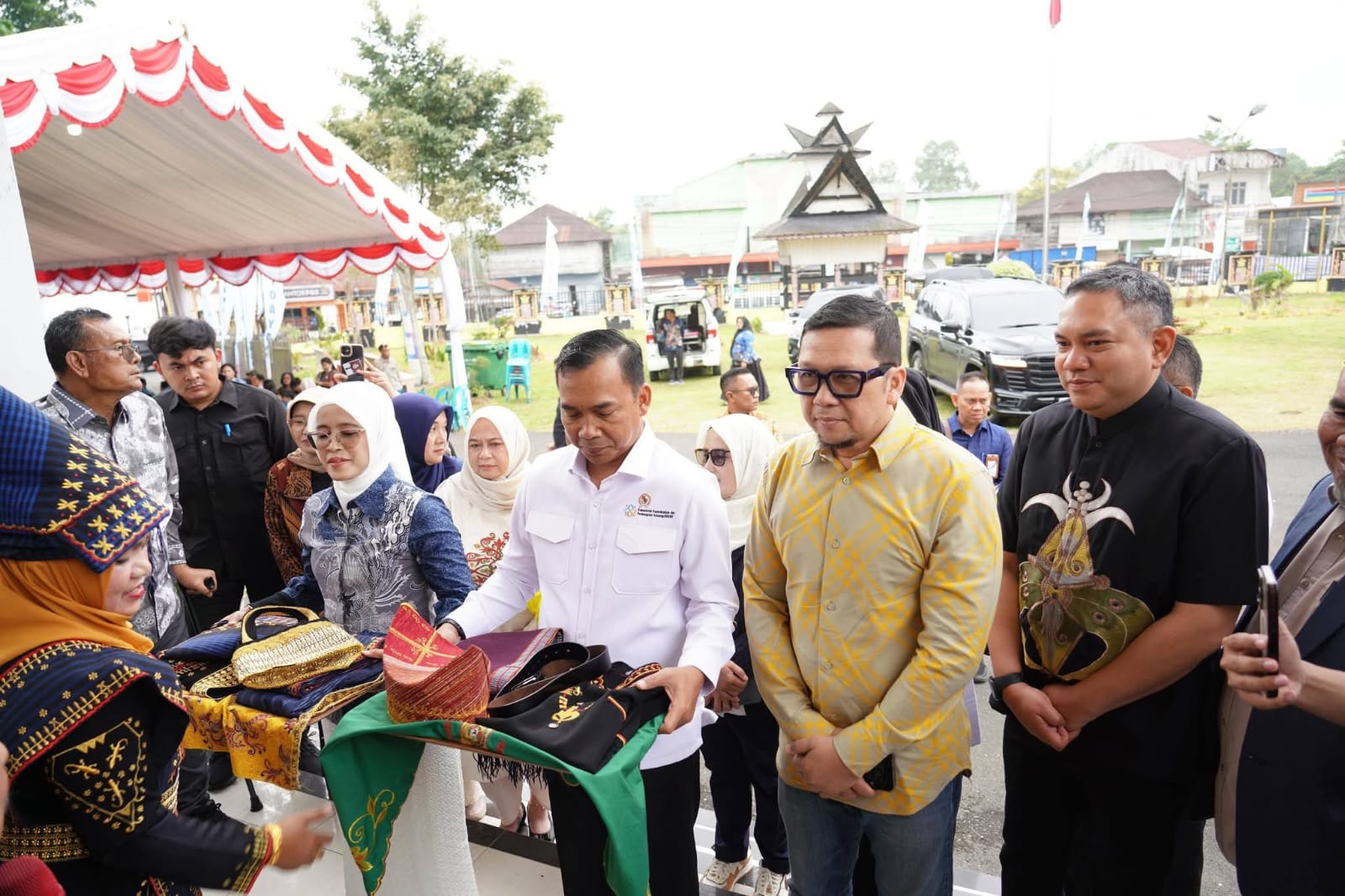 Bupati Pakpak Bharat Hadiri Kunker Menteri Kependudukan dan Pembangunan Keluarga/Kepala BKKBN Bupati Pakpak Bharat Hadiri Kunker Menteri Kependudukan dan Pembangunan Keluarga/Kepala BKKBN