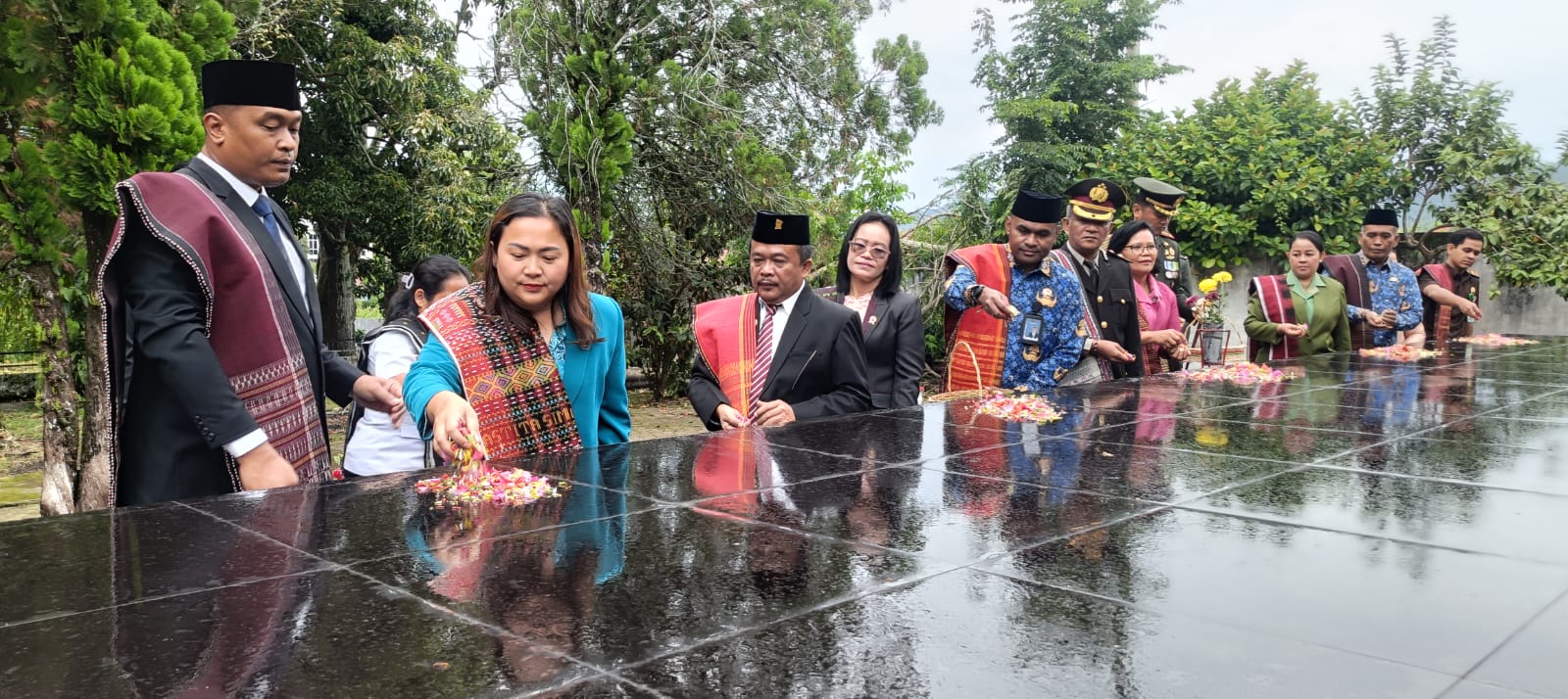 Dandim 0210/TU Pimpin Upacara Peringatan Hari Gugurnya Pahlawan Nasional Raja SM Raja XII Dandim 0210/TU Pimpin Upacara Peringatan Hari Gugurnya Pahlawan Nasional Raja SM Raja XII