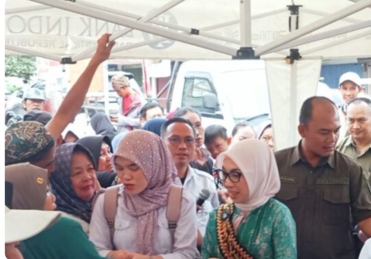 MinyaKita Dijual di Bawah HET, Warga Way Kanan Serbu Operasi Pasar Murah