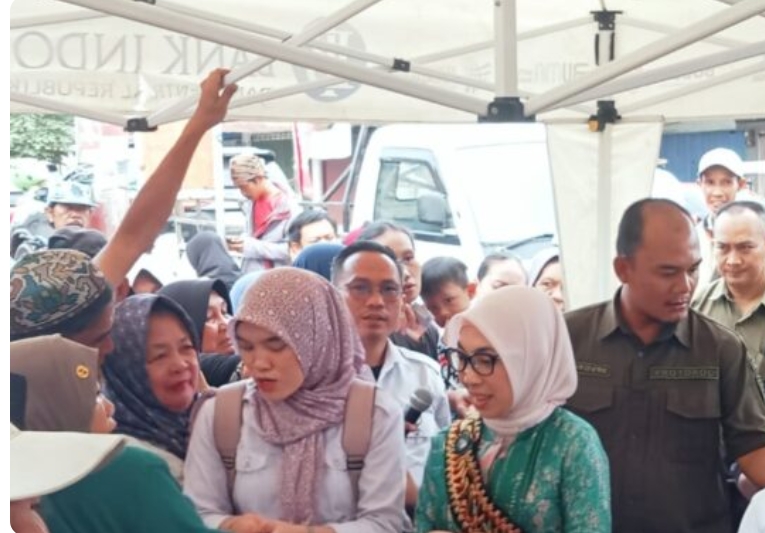 MinyaKita Dijual di Bawah HET, Warga Way Kanan Serbu Operasi Pasar Murah